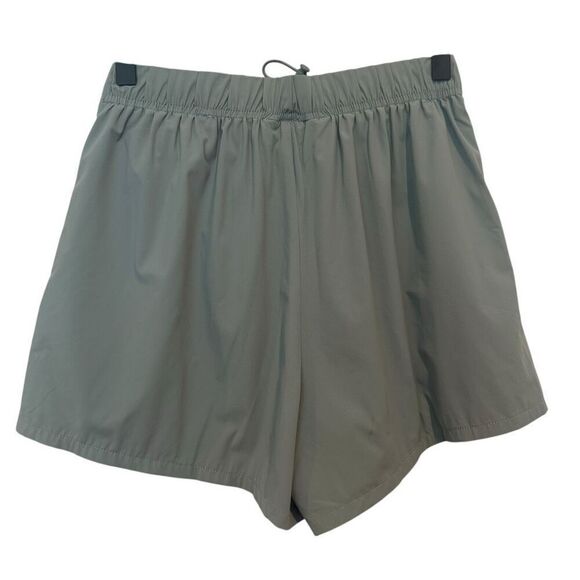 Fear of God Essentials Running Nylon Short Sycamore Size XXS - Picture 2 of 7